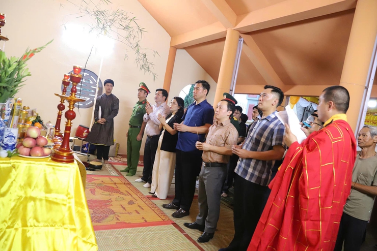 Thượng Phúc trang trọng tổ chức Lễ cầu siêu và động thổ quy tập các phần mộ phục vụ giải phóng mặt bằng Dự án Khu đô thị thể thao Olympic- Ảnh 1.