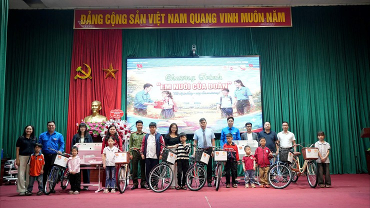 Chú trọng công tác chăm lo, giáo dục và bảo vệ trẻ em - Ảnh 7.