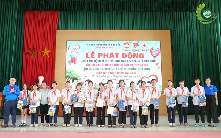 168 thiếu nhi tiêu biểu được tuyên dương tại Liên hoan Cháu ngoan Bác Hồ xã Phú Cát năm học 2025 – 2026- Ảnh 5.