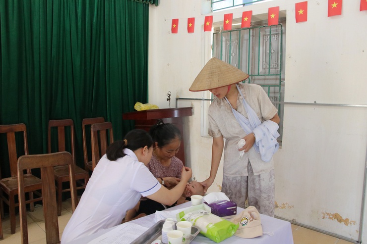 Xã Trần Phú triển khai chiến dịch cho trẻ uống Vitamin A đợt 1 năm 2026- Ảnh 5.