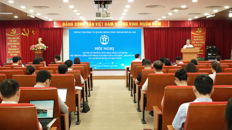 Tập huấn hướng dẫn khai thác, sử dụng hệ thống chuyển nhận văn bản điện tử dùng chung giữa tổ chức, doanh nghiệp với cơ quan nhà nước thành phố Hà Nội- Ảnh 1.