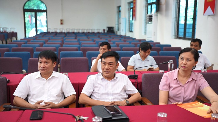 Đảng ủy các cơ quan Đảng xã Kim Anh tổ chức chào cờ đầu tuần, triển khai nhiệm vụ trọng tâm tháng 6- Ảnh 4.