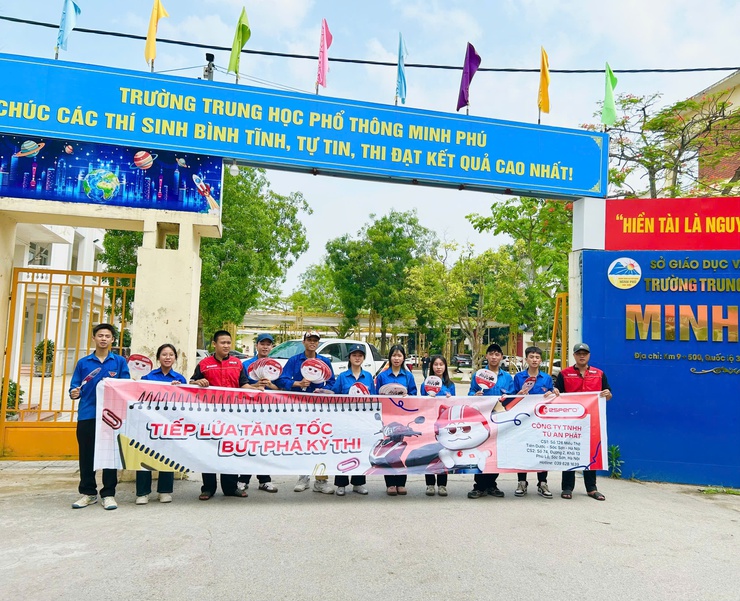 KỲ THI TUYỂN SINH VÀO LỚP 10 THPT NĂM HỌC 2025- 2026 TRÊN ĐỊA BÀN XÃ KIM ANH DIỄN RA AN TOÀN, NGHIÊM TÚC, ĐÚNG QUY CHẾ- Ảnh 3.