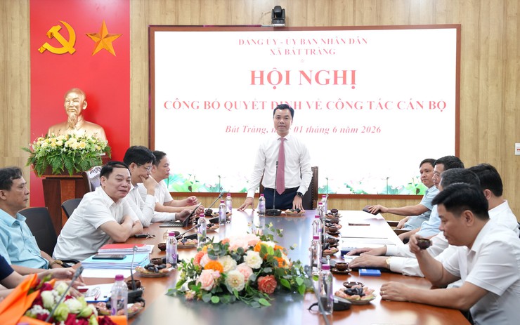 Xã Bát Tràng công bố các quyết định về công tác cán bộ- Ảnh 3.