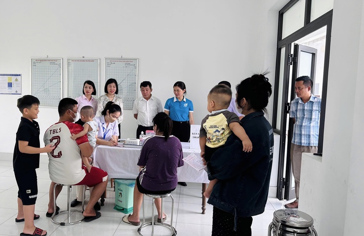 Phúc Lộc: Kiểm tra, giám sát bổ sung Vitamin A và đánh giá tình trạng dinh dưỡng trẻ dưới 5 tuổi- Ảnh 5.