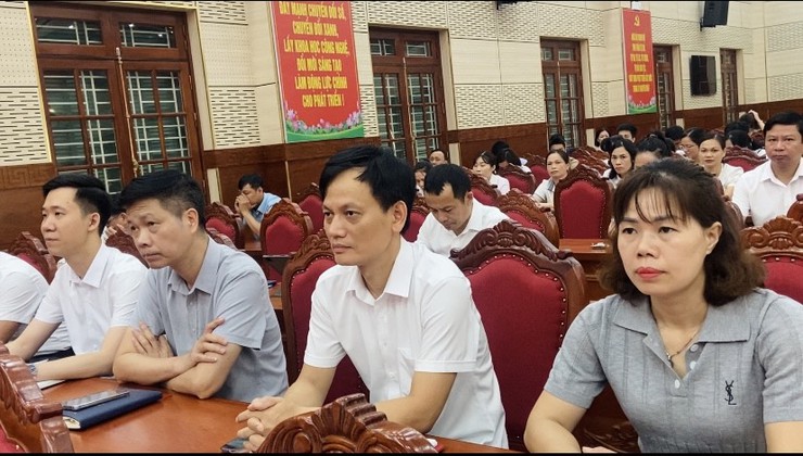 PHÚC THỌ: TỔ CHỨC CHÀO CỜ THÁNG 6, QUYẾT LIỆT THÁO GỠ ĐIỂM NGHẼN, TẬP TRUNG HOÀN THÀNH CHỈ TIÊU 6 THÁNG ĐẦU NĂM 2026- Ảnh 5.