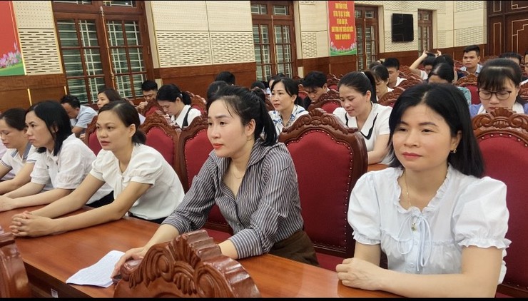 PHÚC THỌ: TỔ CHỨC CHÀO CỜ THÁNG 6, QUYẾT LIỆT THÁO GỠ ĐIỂM NGHẼN, TẬP TRUNG HOÀN THÀNH CHỈ TIÊU 6 THÁNG ĐẦU NĂM 2026- Ảnh 6.