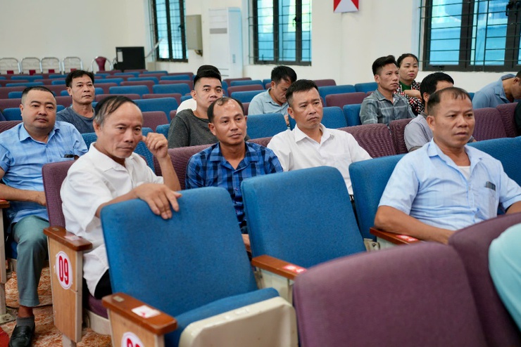 XÃ KIM ANH TỔ CHỨC TẬP HUẤN, TUYÊN TRUYỀN VÀ KÝ CAM KẾT BẢO ĐẢM AN TOÀN THỰC PHẨM NĂM 2026- Ảnh 3.
