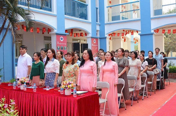 Trường Tiểu học Đông Ngạc A tổ chức Lễ Tổng kết và chia tay học sinh lớp 5 năm học 2025-2026- Ảnh 1.