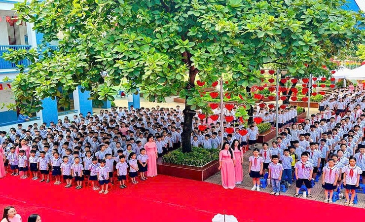 Trường Tiểu học Đông Ngạc A tổ chức Lễ Tổng kết và chia tay học sinh lớp 5 năm học 2025-2026- Ảnh 4.