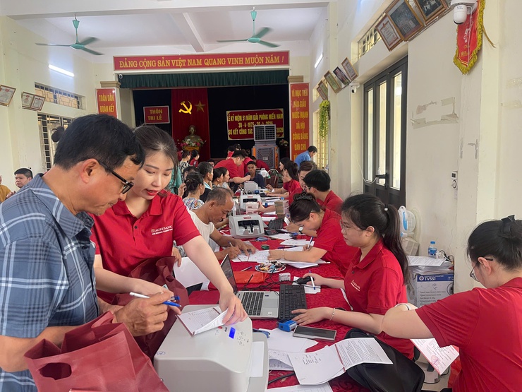  SÁNG 30/5: CHI TRẢ BỒI THƯỜNG GIẢI PHÓNG MẶT BẰNG DỰ ÁN KHU ĐÔ THỊ THỂ THAO OLYMPIC CHO 252 HỘ DÂN TRI LỄ 2 - Ảnh 2.