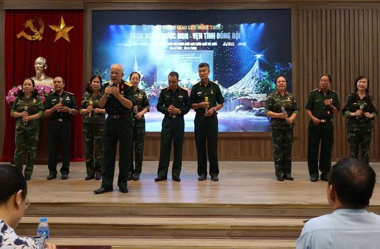Ý nghĩa sâu sắc Hội nghị chuyên đề học tập và làm Di chúc của Chủ tịch Hồ Chí Minh do Hội CCB phường Đông Ngạc tổ chức- Ảnh 7.