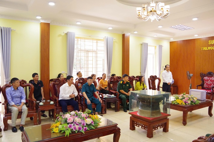 Xã Thiên Lộc tổ chức 4 đoàn thăm, động viên chiến sĩ mới nhập ngũ năm 2026
- Ảnh 7.