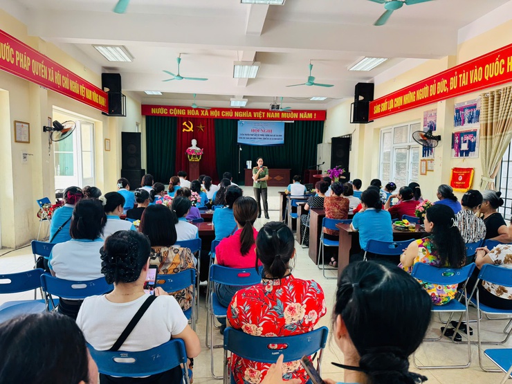 Phường Phú Lương tổ chức tuyên truyền pháp luật về phòng, chống bạo lực gia đình hưởng ứng tháng hành động Quốc gia năm 2026- Ảnh 1.