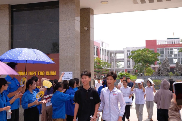 Khép lại kỳ thi vào lớp 10 năm học 2026- 2027: Các điểm thi trên địa bàn xã Liên Minh đảm bảo an toàn, không xảy ra tình trạng vi phạm quy chế- Ảnh 3.