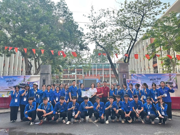 ĐOÀN XÃ SÓC SƠN TỔ CHỨC THÀNH CÔNG CHƯƠNG TRÌNH "TIẾP SỨC MÙA THI" NĂM 2026- Ảnh 10.