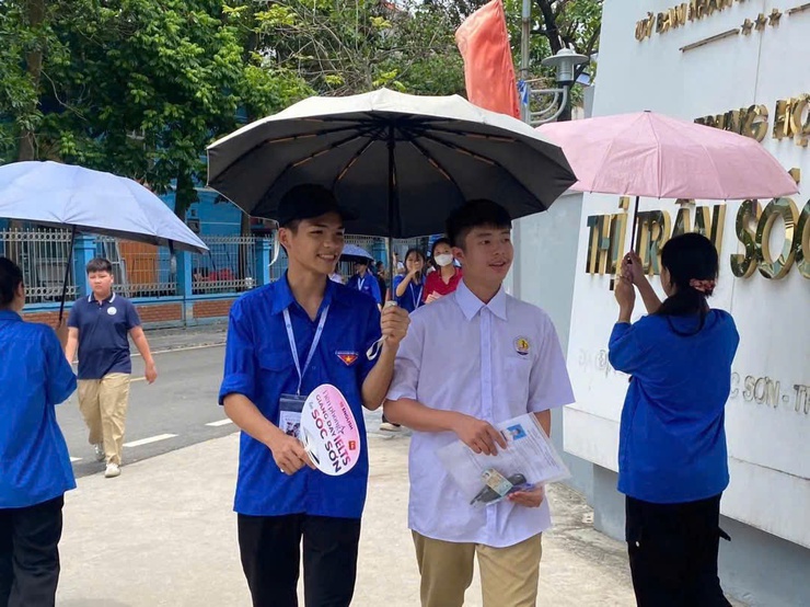 ĐOÀN XÃ SÓC SƠN TỔ CHỨC THÀNH CÔNG CHƯƠNG TRÌNH "TIẾP SỨC MÙA THI" NĂM 2026- Ảnh 8.
