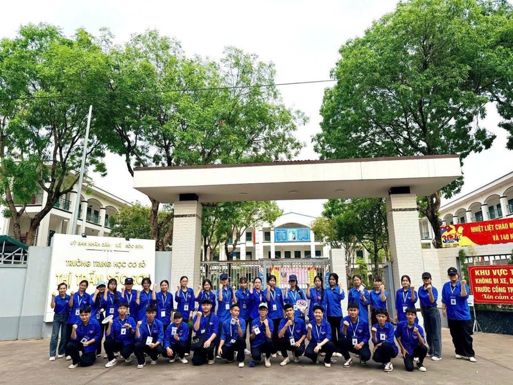 ĐOÀN XÃ SÓC SƠN TỔ CHỨC THÀNH CÔNG CHƯƠNG TRÌNH "TIẾP SỨC MÙA THI" NĂM 2026- Ảnh 1.
