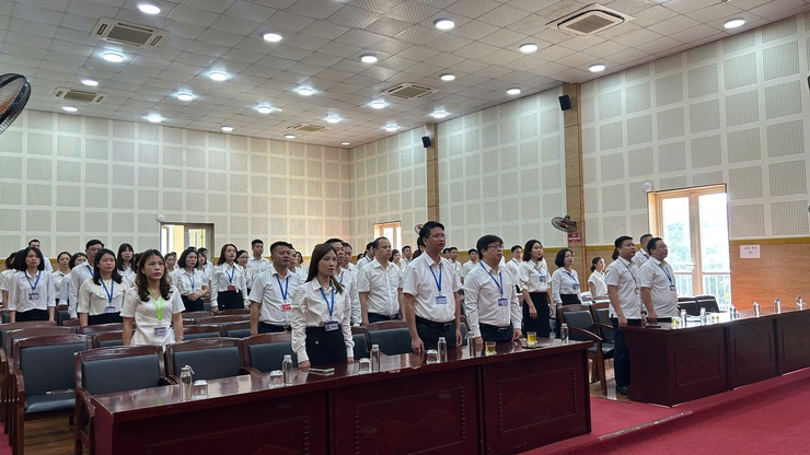 UBND phường Long Biên tổ chức Lễ chào cờ tháng 6/2026- Ảnh 1.