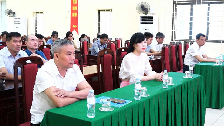  DÂN HOÀ CHÀO CỜ THÁNG 6 - Ảnh 4.