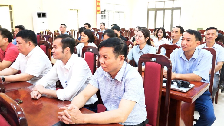  DÂN HOÀ CHÀO CỜ THÁNG 6 - Ảnh 5.