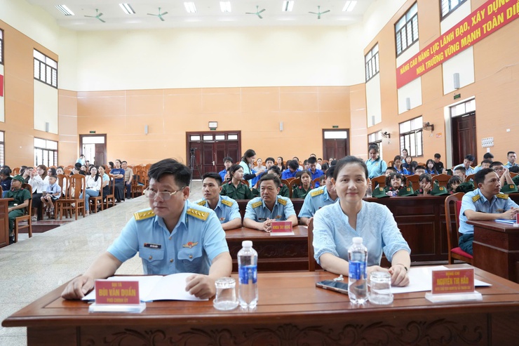 KHAI MẠC CHƯƠNG TRÌNH "HỌC KỲ TRONG QUÂN ĐỘI" NĂM 2026 – RÈN LUYỆN BẢN LĨNH, TRƯỞNG THÀNH TRONG KỶ LUẬT- Ảnh 3.