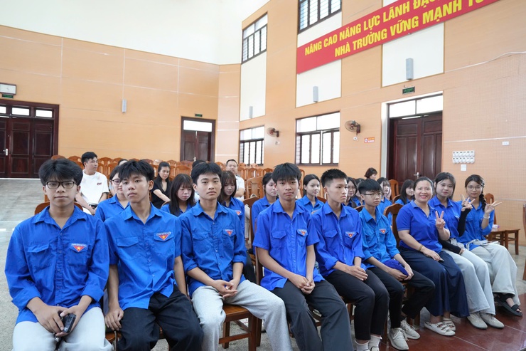 KHAI MẠC CHƯƠNG TRÌNH "HỌC KỲ TRONG QUÂN ĐỘI" NĂM 2026 – RÈN LUYỆN BẢN LĨNH, TRƯỞNG THÀNH TRONG KỶ LUẬT- Ảnh 13.