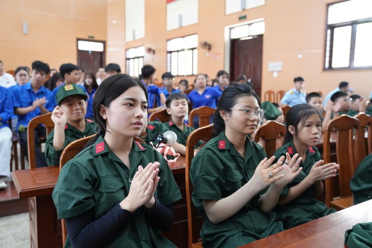 KHAI MẠC CHƯƠNG TRÌNH "HỌC KỲ TRONG QUÂN ĐỘI" NĂM 2026 – RÈN LUYỆN BẢN LĨNH, TRƯỞNG THÀNH TRONG KỶ LUẬT- Ảnh 14.