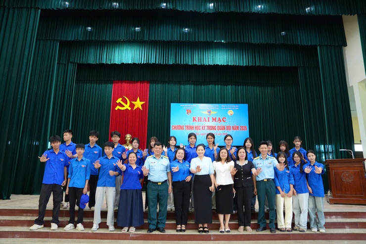 KHAI MẠC CHƯƠNG TRÌNH "HỌC KỲ TRONG QUÂN ĐỘI" NĂM 2026 – RÈN LUYỆN BẢN LĨNH, TRƯỞNG THÀNH TRONG KỶ LUẬT- Ảnh 9.