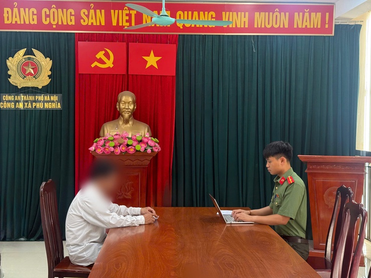 Công an xã Phú Nghĩa xử lý trường hợp đăng tải thông tin sai sự thật trên mạng xã hội- Ảnh 1.