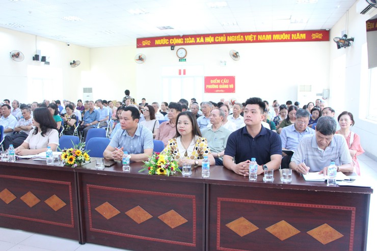 Hội nghị lấy ý kiến đóng góp cho dự thảo phương án sắp xếp tổ dân phố trên địa bàn phường- Ảnh 8.