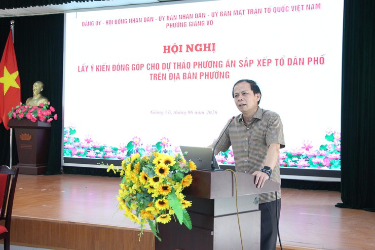Hội nghị lấy ý kiến đóng góp cho dự thảo phương án sắp xếp tổ dân phố trên địa bàn phường- Ảnh 4.