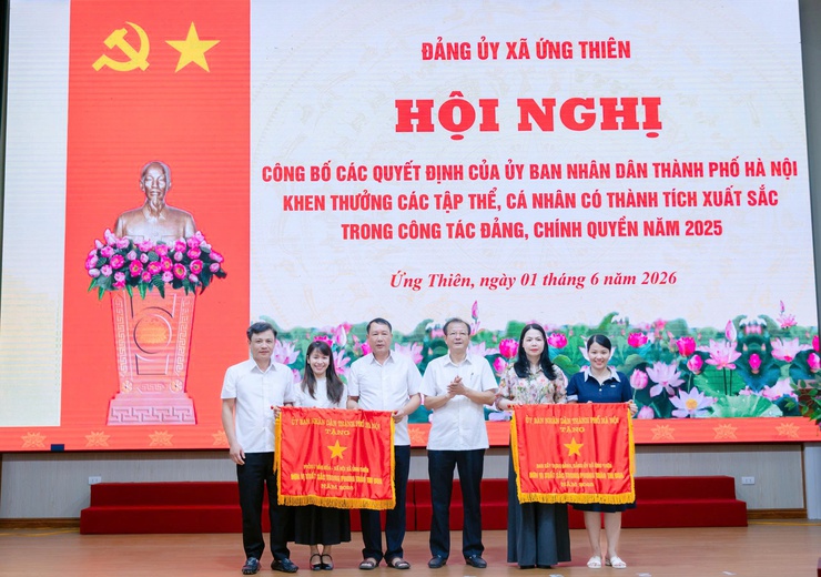 LỄ CHÀO CỜ VÀ SINH HOẠT CHÍNH TRỊ DƯỚI CỜ THÁNG 6/2026 QUYẾT LIỆT ĐỔI MỚI, NÂNG CAO HIỆU QUẢ THỰC THI NHIỆM VỤ- Ảnh 3.