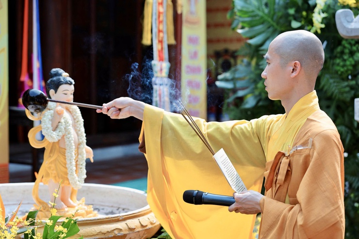Trang nghiêm tổ chức Đại lễ Phật đản Phật lịch 2570 – Dương lịch 2026 tại chùa Bà Già và chùa Phú Xá- Ảnh 11.