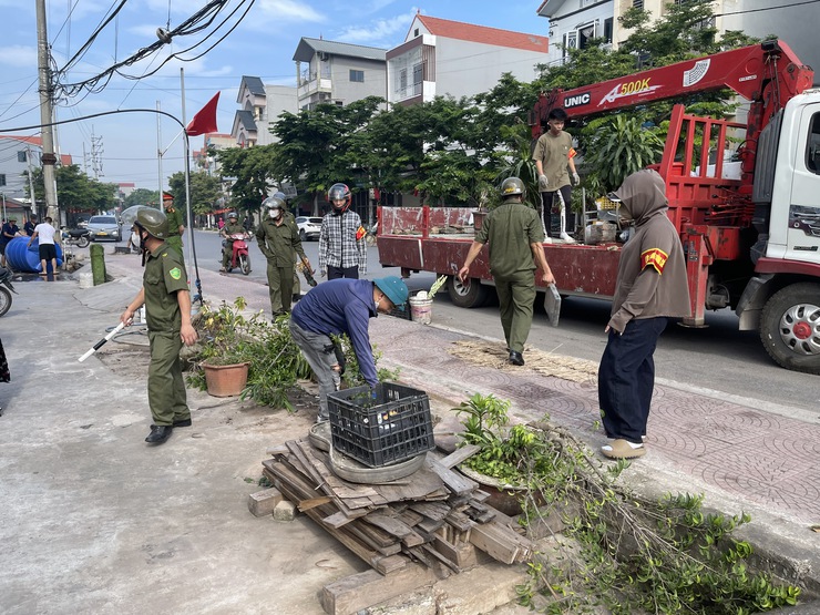 Xã Liên Minh: Quyết liệt lập lại trật tự đô thị, trả lại đường thông hè thoáng- Ảnh 1.