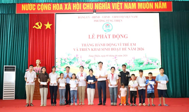 Phường Tùng Thiện phát động Tháng hành động vì trẻ em và khai mạc sinh hoạt hè năm 2026- Ảnh 3.