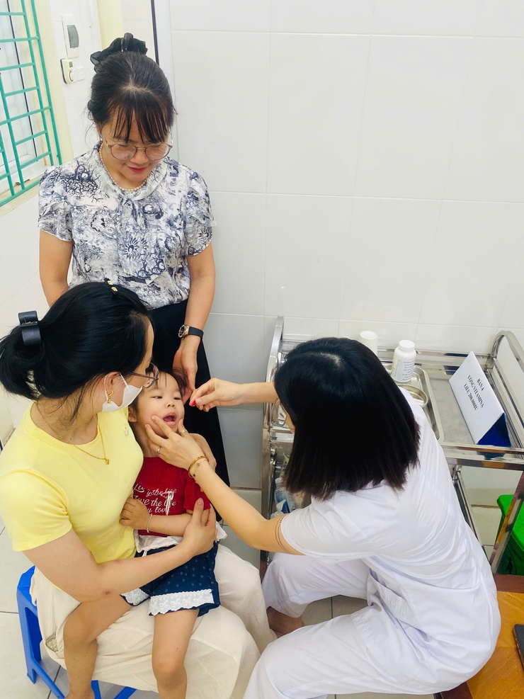 DÂN HOÀ TRIỂN KHAI NGÀY VI CHẤT DINH DƯỠNG VÀ CHIẾN DỊCH BỔ SUNG VITAMIN A ĐỢT 1 NĂM 2026 - Ảnh 1.