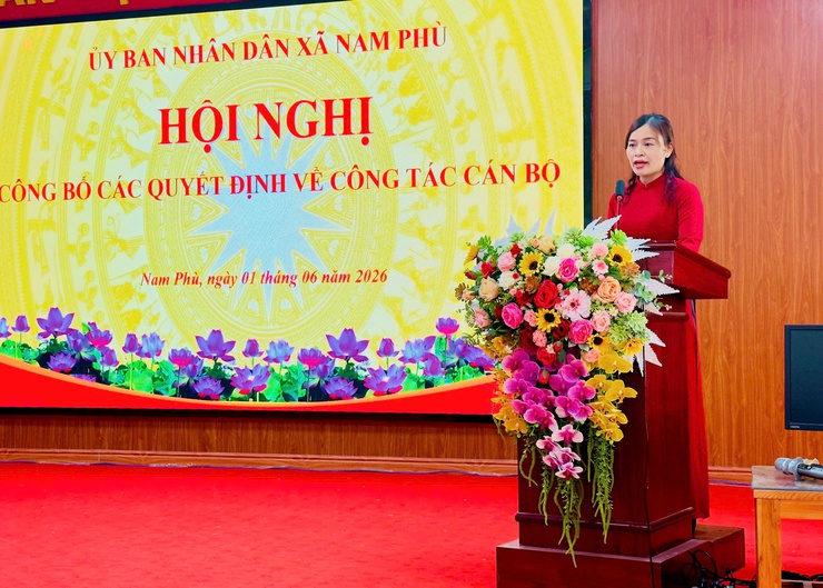 Nam Phù kiện toàn đội ngũ cán bộ - Đáp ứng yêu cầu phát triển trong giai đoạn mới- Ảnh 3.