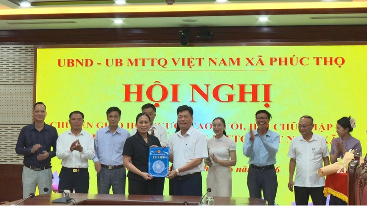 Phúc Thọ hoàn thành chuyển giao Hội Người cao tuổi, Hội Chữ thập đỏ về trực thuộc Ủy ban MTTQ Việt Nam xã- Ảnh 7.