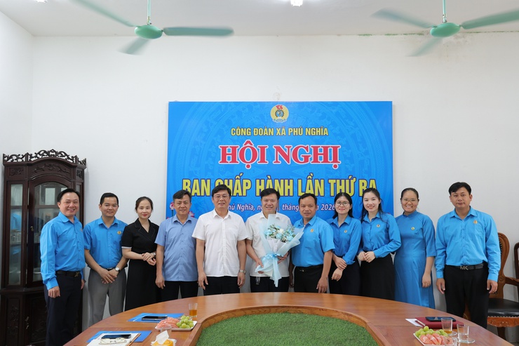 Ban chấp hành Công đoàn xã Phú Nghĩa tổ chức Hội nghị bầu bổ sung ủy viên Ban chấp hành, Ban thường vụ và bầu chức danh Chủ tịch Công đoàn xã nhiệm kỳ 2025–2030- Ảnh 2.