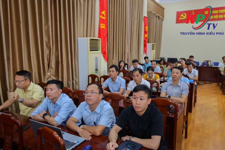 UBND xã Kiều Phú tổ chức hội nghị đào tạo, hướng dẫn sử dụng Hệ thống quản trị thực thi nhiệm vụ và đánh giá cán bộ gắn với đo lường hiệu suất công việc (OKR/KPI)- Ảnh 3.