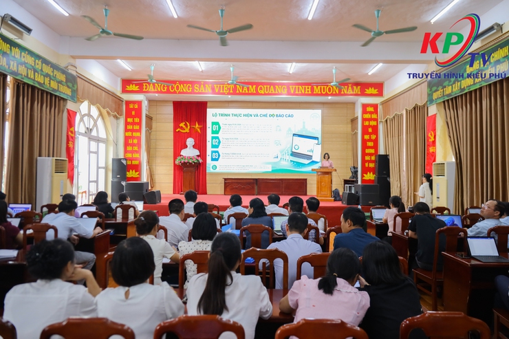 UBND xã Kiều Phú tổ chức hội nghị đào tạo, hướng dẫn sử dụng Hệ thống quản trị thực thi nhiệm vụ và đánh giá cán bộ gắn với đo lường hiệu suất công việc (OKR/KPI)- Ảnh 1.
