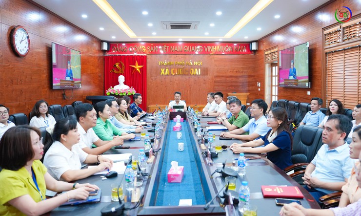 HÀ NỘI SƠ KẾT 1 NĂM VẬN HÀNH CHÍNH QUYỀN ĐỊA PHƯƠNG 2 CẤP: ĐẢNG BỘ XÃ QUỐC OAI VINH DỰ ĐƯỢC KHEN THƯỞNG- Ảnh 1.