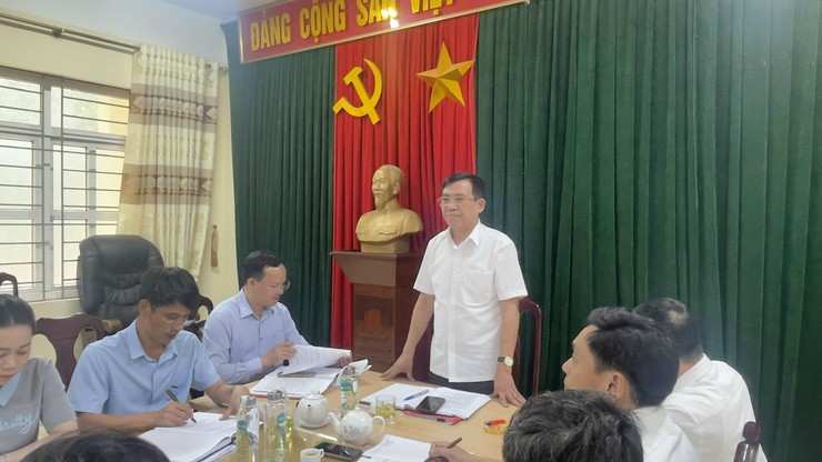 HĐND xã Hương Sơn giám sát công tác vệ sinh môi trường và xử lý rác thải trên địa bàn- Ảnh 5.