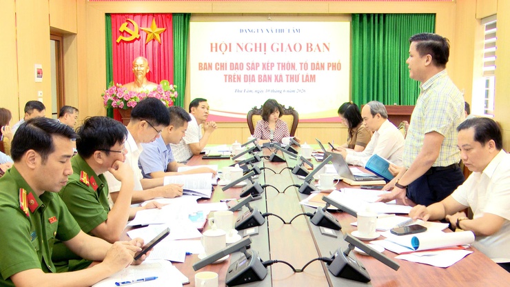 Đảng ủy xã Thư Lâm giao ban Ban Chỉ đạo sắp xếp thôn, tổ dân phố trên địa bàn xã
- Ảnh 4.