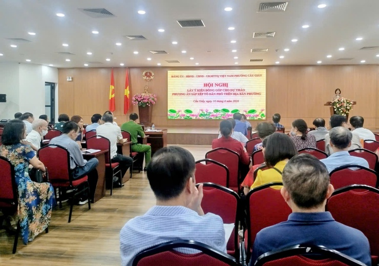 Cầu Giấy: Lấy ý kiến đóng góp dự thảo về phương án sắp xếp tổ dân phố trên địa bàn phường.- Ảnh 4.