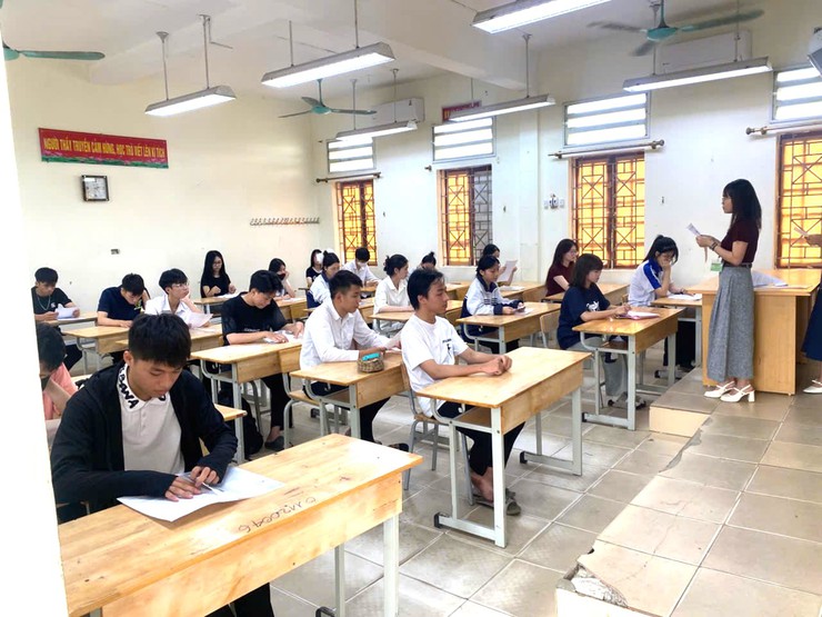 Hơn 600 học sinh xã Đại Xuyên hoàn tất thủ tục, sẵn sàng bước vào Kỳ thi tốt nghiệp THPT năm 2026- Ảnh 1.