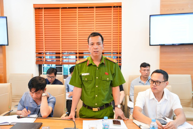 Quốc Oai tăng cường xử lý vi phạm đất đai, trật tự xây dựng trên địa bàn- Ảnh 5.