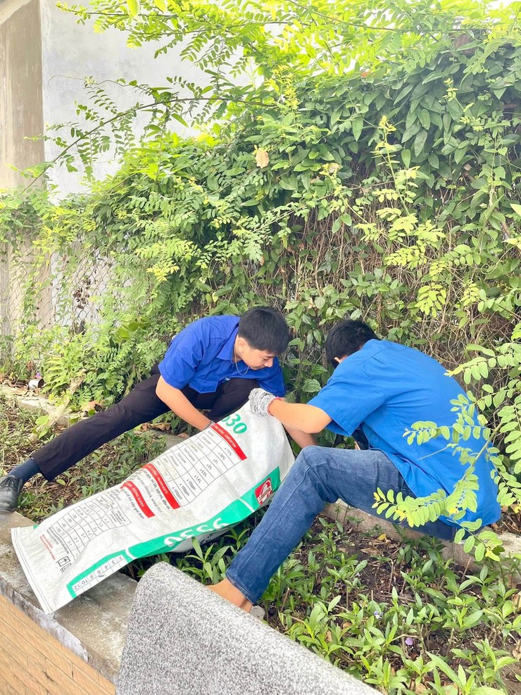 Tuổi trẻ Thượng Phúc lan tỏa ý thức bảo vệ môi trường từ những hành động thiết thực- Ảnh 3.