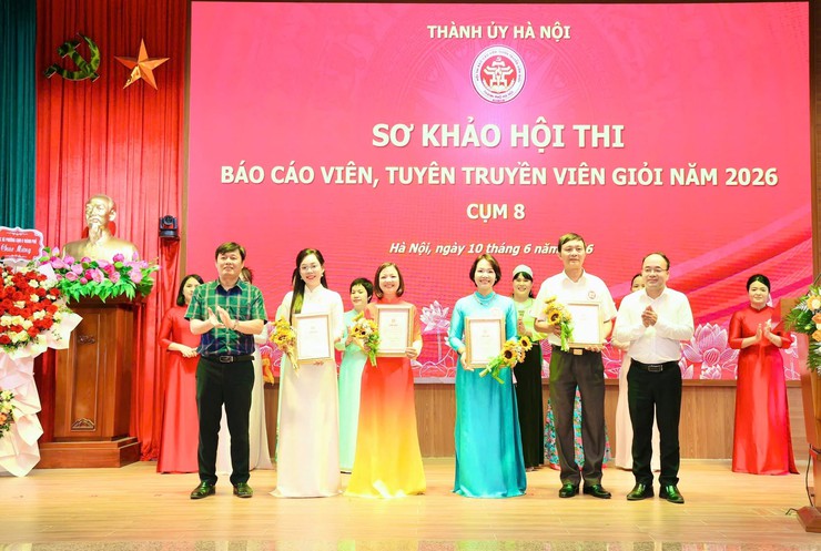 ĐỒNG CHÍ VI HẢI YẾN XUẤT SẮC ĐẠT GIẢI NHÌ VÀ GIẢI THUYẾT TRÌNH XUẤT SẮC NHẤT TẠI HỘI THI BÁO CÁO VIÊN, TUYÊN TRUYỀN VIÊN GIỎI THÀNH PHỐ HÀ NỘI NĂM 2026- Ảnh 2.